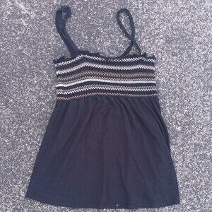 Maternity baby-doll tank top with green and white stitching